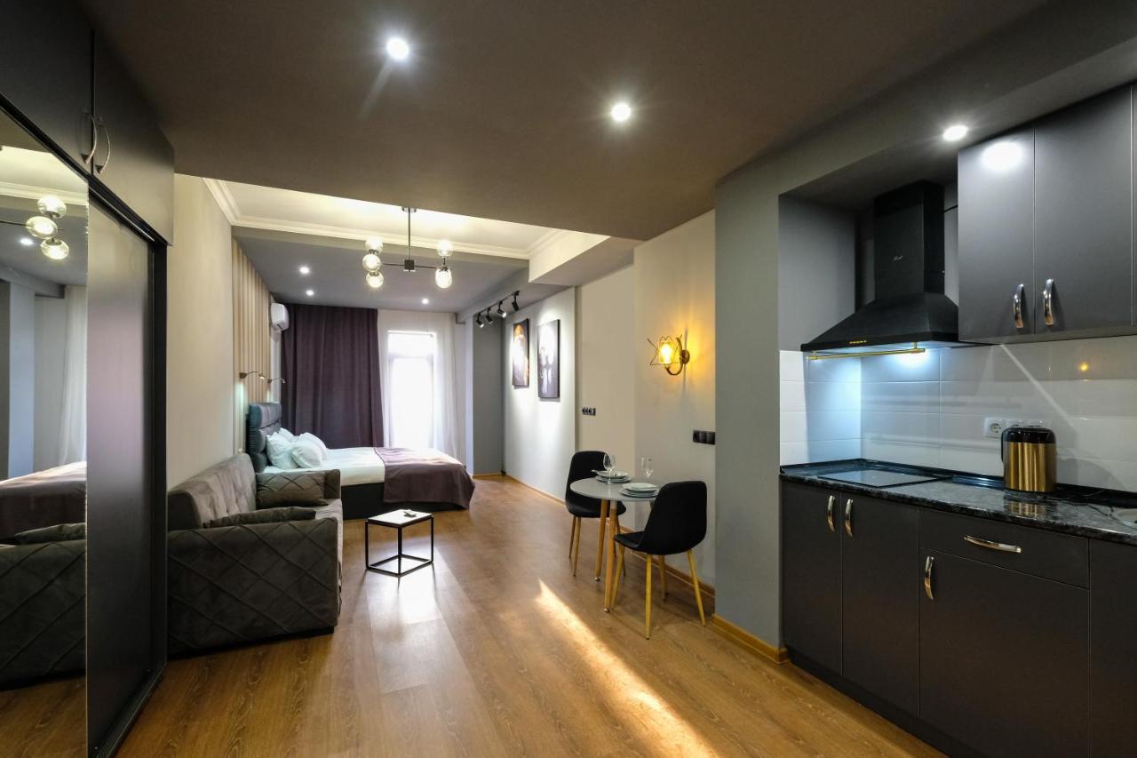 Iren River Side Apartments Тбилиси Екстериор снимка