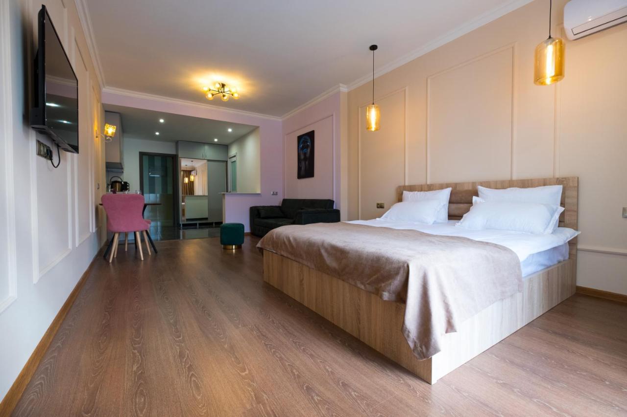 Iren River Side Apartments Тбилиси Екстериор снимка