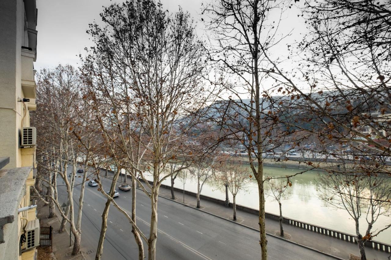 Iren River Side Apartments Тбилиси Екстериор снимка